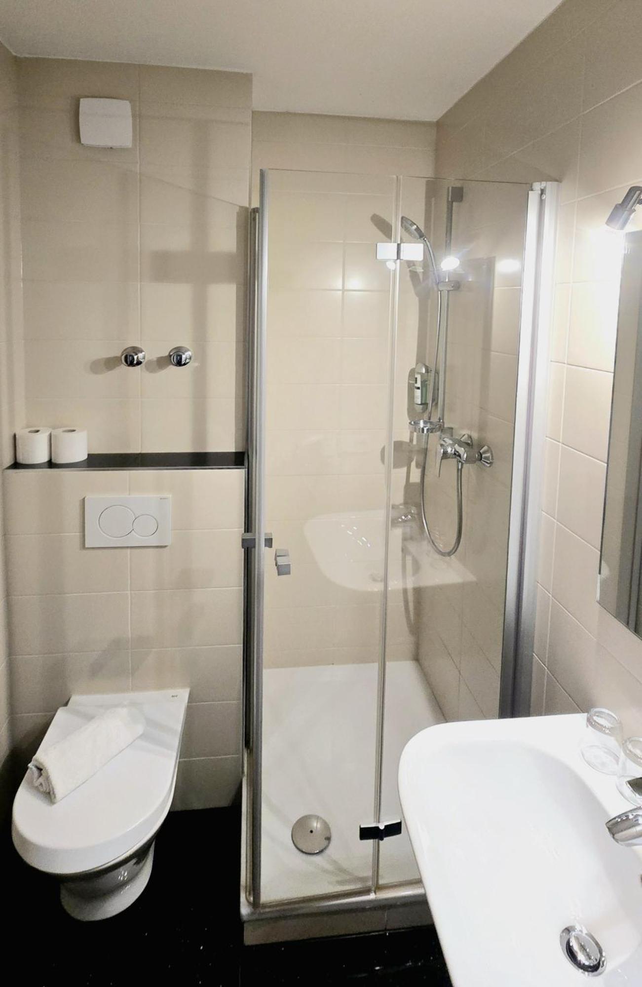 Hotel Zur Moselbruecke Schweich Ngoại thất bức ảnh